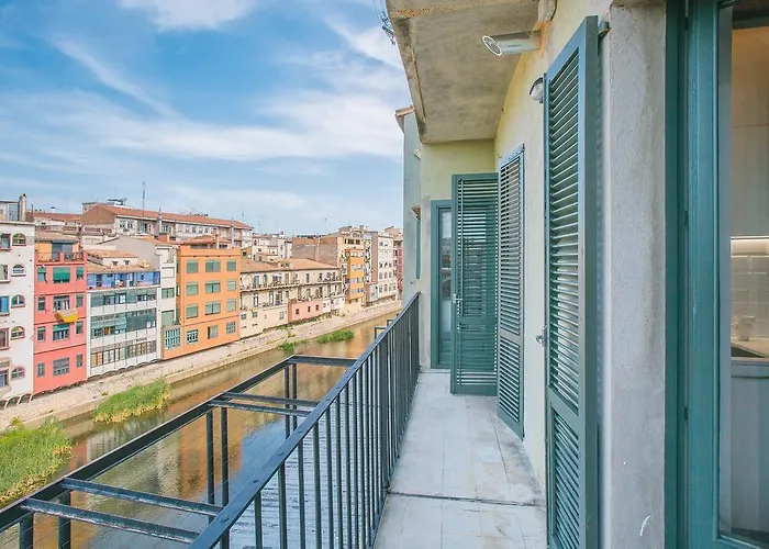 Flateli Rambla 5 3-2 Apartment *